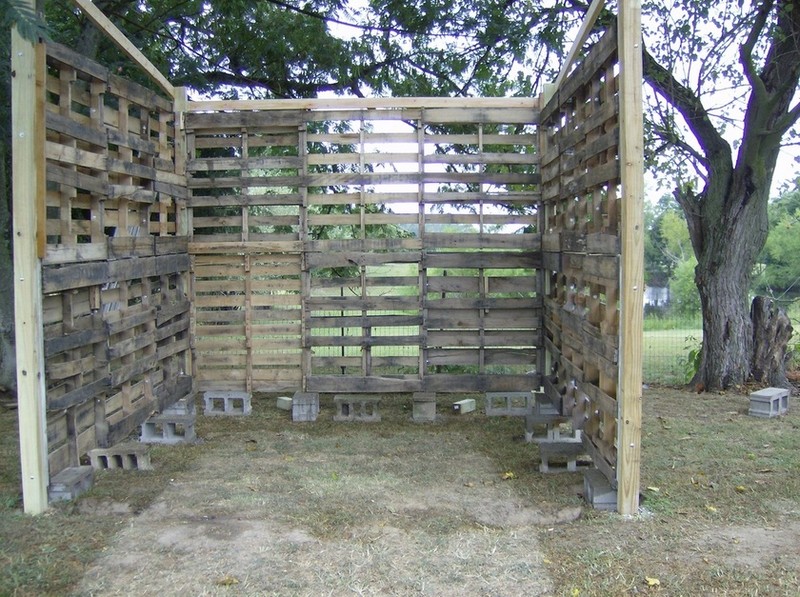 firewood shed out of pallets