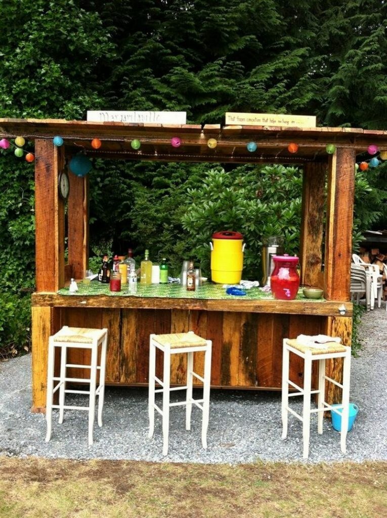 Pallet Outdoor Bar
