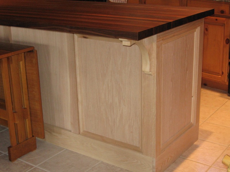 DIY Kitchen Island Cabinet - Finishing