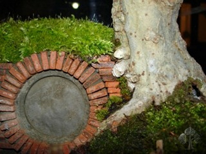 DIY Miniature Hobbit Hole- Additional Brickworks