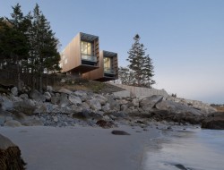 Two Hulls House - Nova Scotia, Canada
