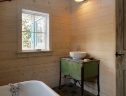 Winter Cabin - Bathroom