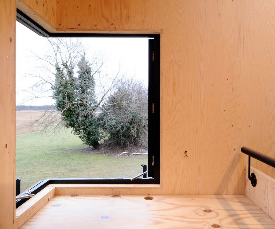 Dovecote Studio - Large window