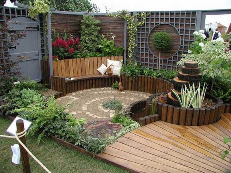 Small and simple courtyard garden.