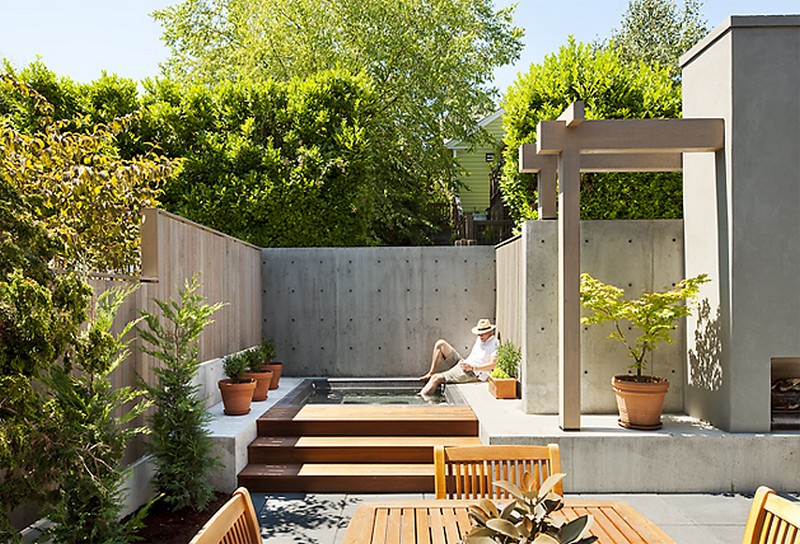 Modern courtyard with plunge pool.
