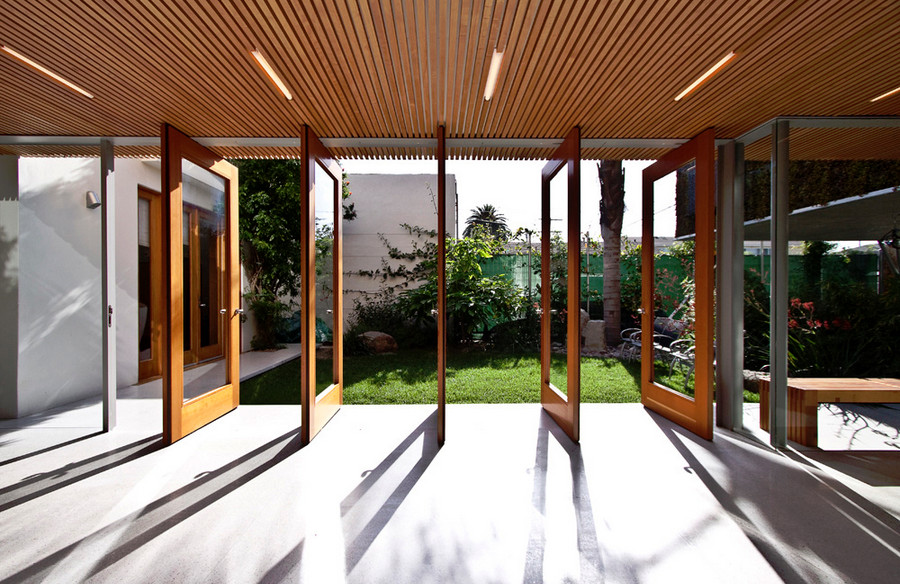 Courtyard privacy