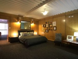 31 container home in Brisbane Australia - Master bedroom-2