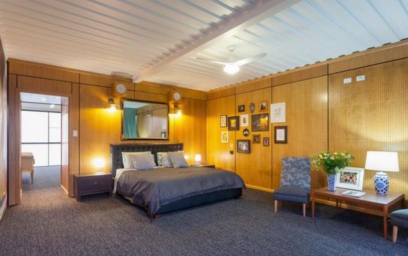 31 container home in Brisbane Australia - Master bedroom