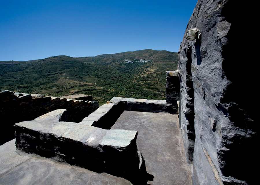Tinos outlook 2