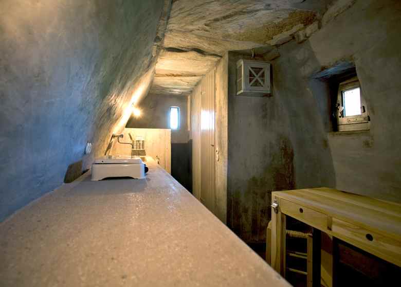 Tinos stable kitchen 3