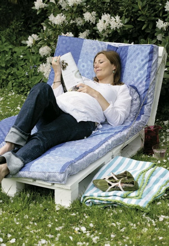 Garden Lounge Chair - Dekorella Blog