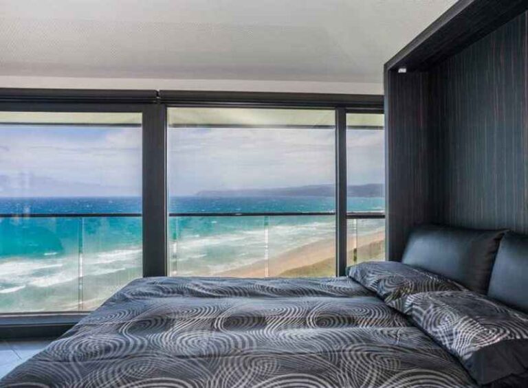 Pole House by F2 Architecture