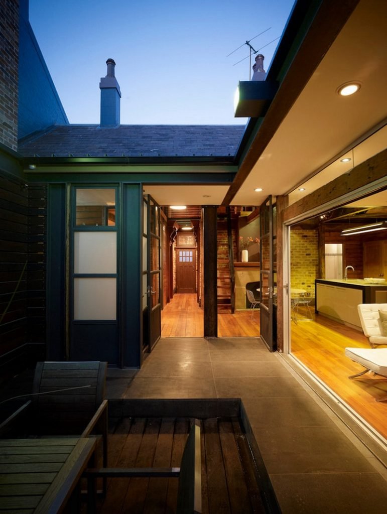 Redfern warehouse conversion by Baker Kavanagh Architects 3