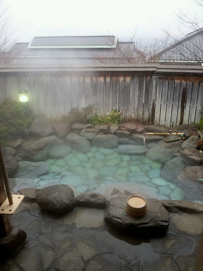 Outdoor Hot Tubs