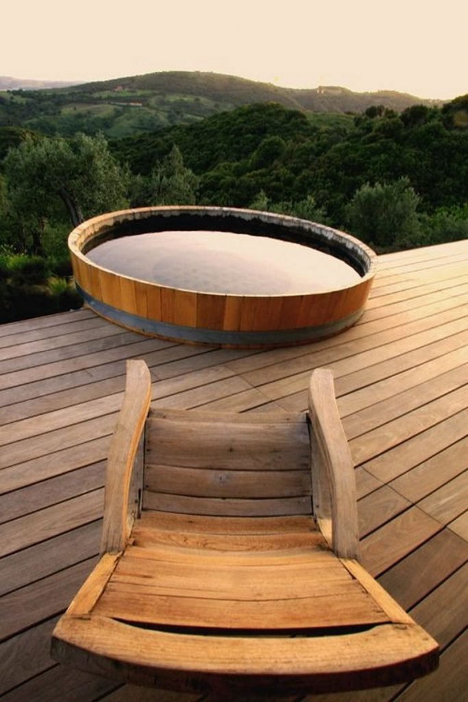 Outdoor Hot Tubs