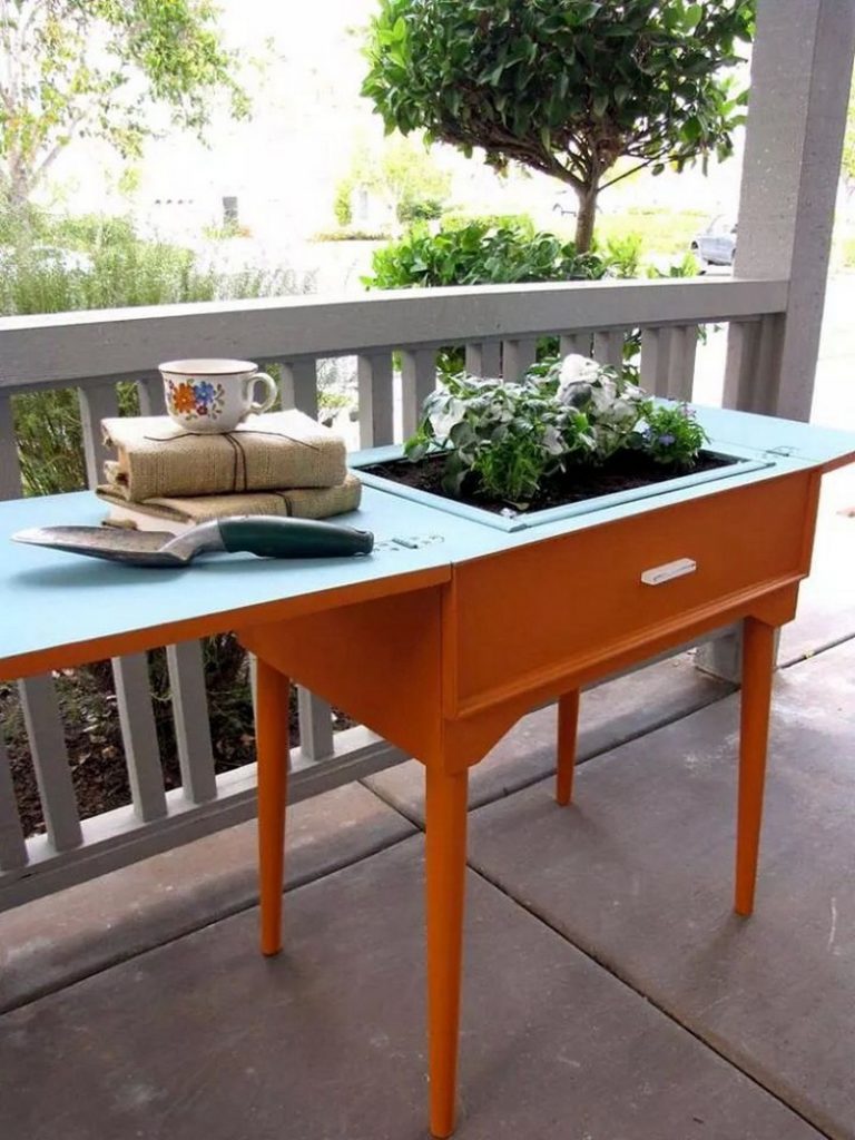 Sewing Table Machine Planter