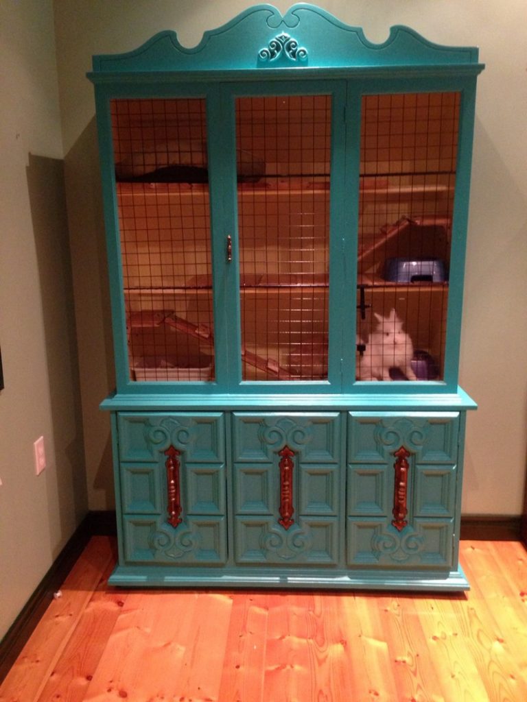 Rabbit Hutch Ideas from Old Furniture