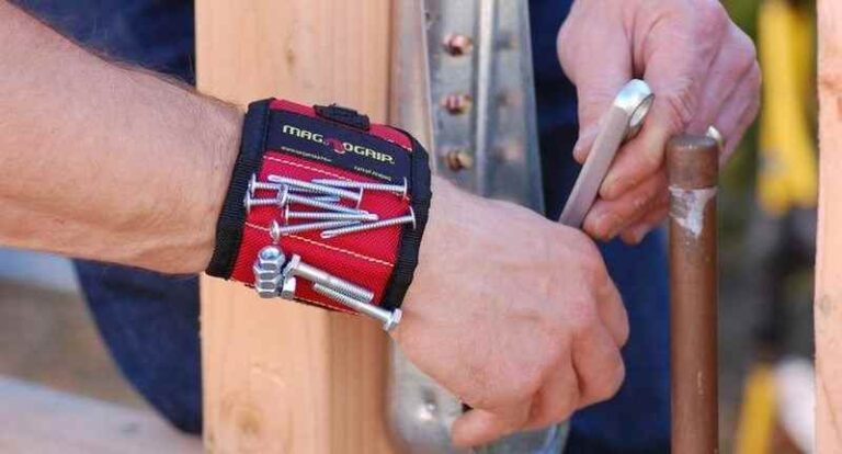 MagnoGrip Magnetic Wristband