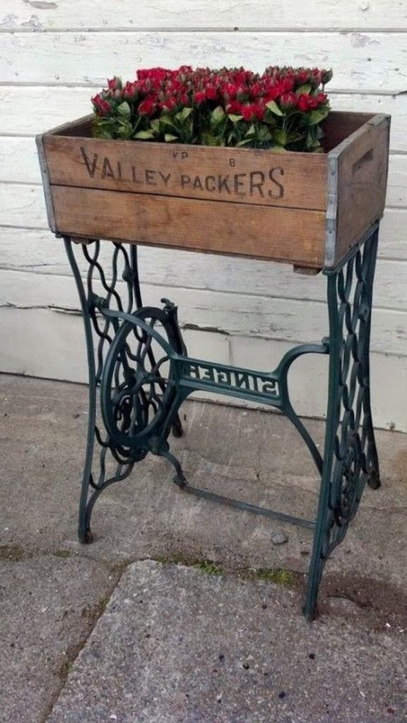 Upcycled Old Sewing Machine Table