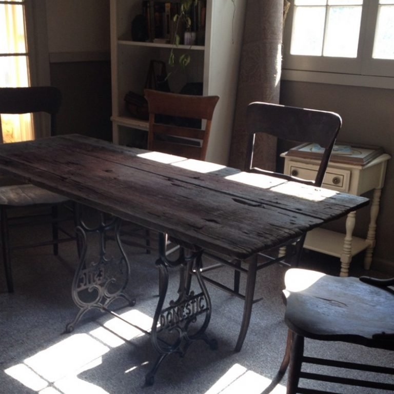 Upcycled Sewing Machine Table 10 Creative Ideas