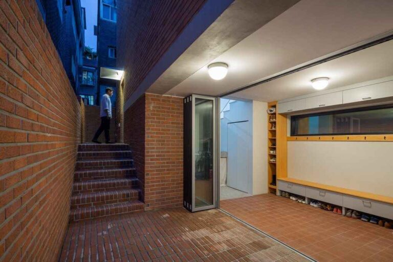 Grown House in Seoul