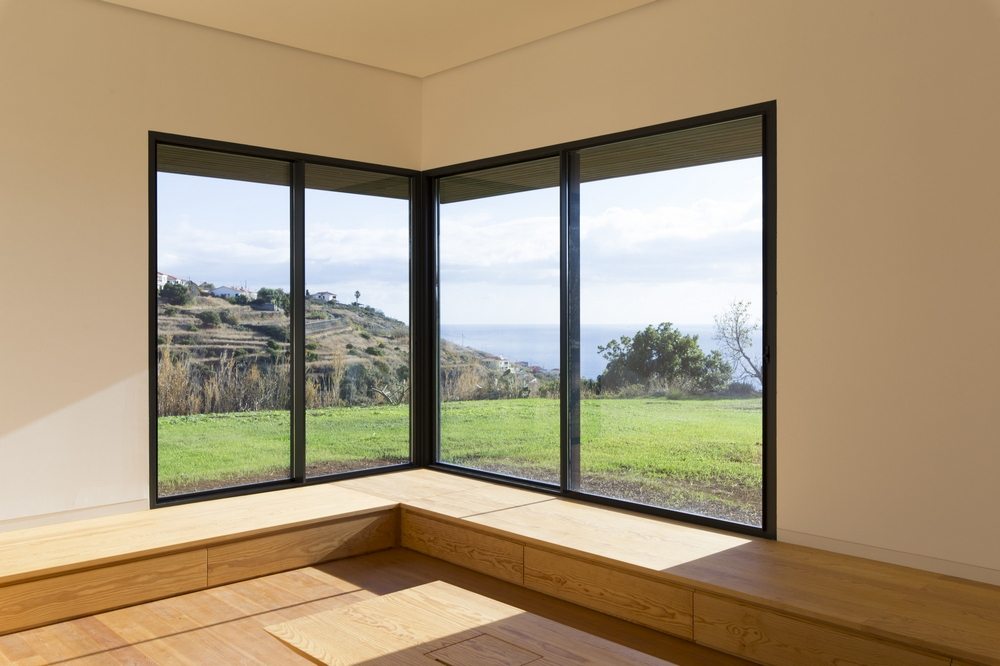 Large corner windows offer excellent views.