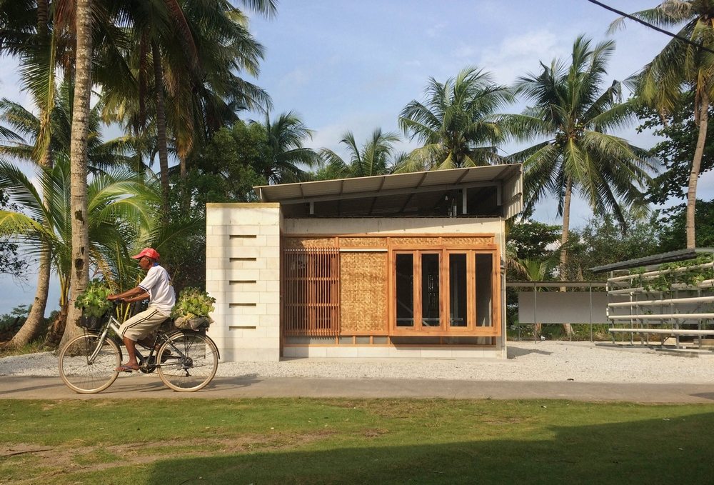 Expandable House is basic, functional, sustainable, and affordable.