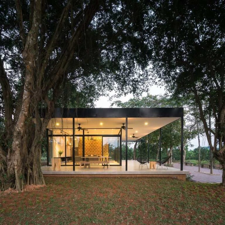 Mian Farm Cottage from Vietnam
