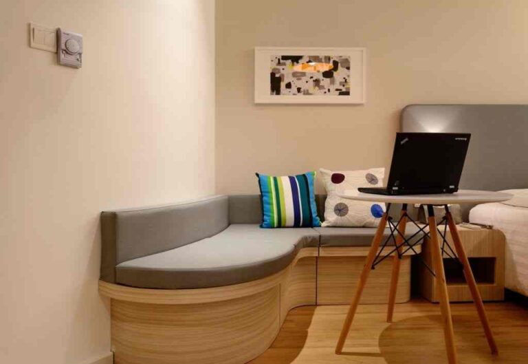 Sectional Sofas