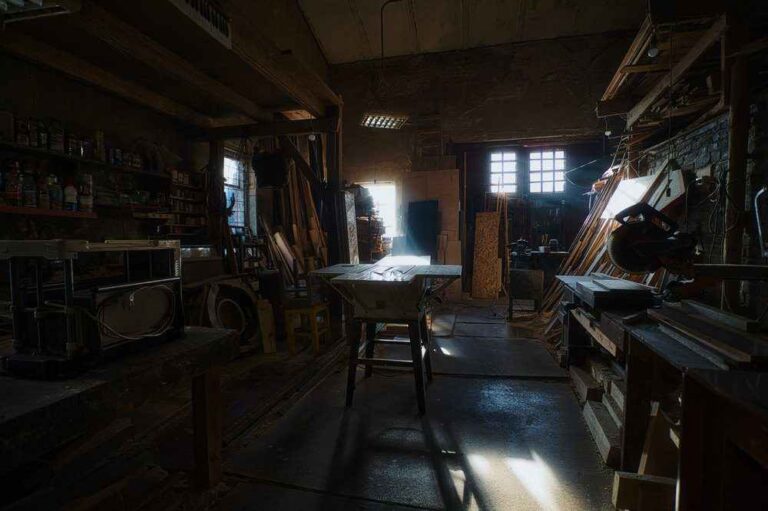 How to Turn Your Home Garage Into a Diy Workshop - The Owner-Builder ...