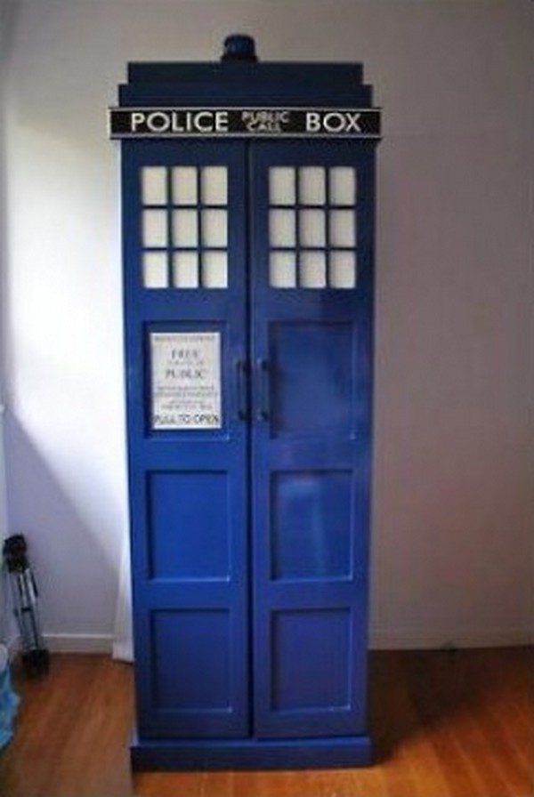 Diy Tardis Bookshelf Fun Decoration In