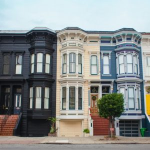 Pre-built vs. Custom Homes: How to Make the Choice
