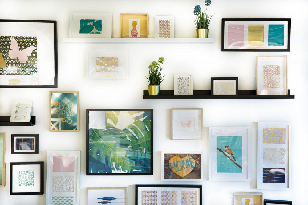Framed photo shelves provide an elegant solution to display your favourite pictures.