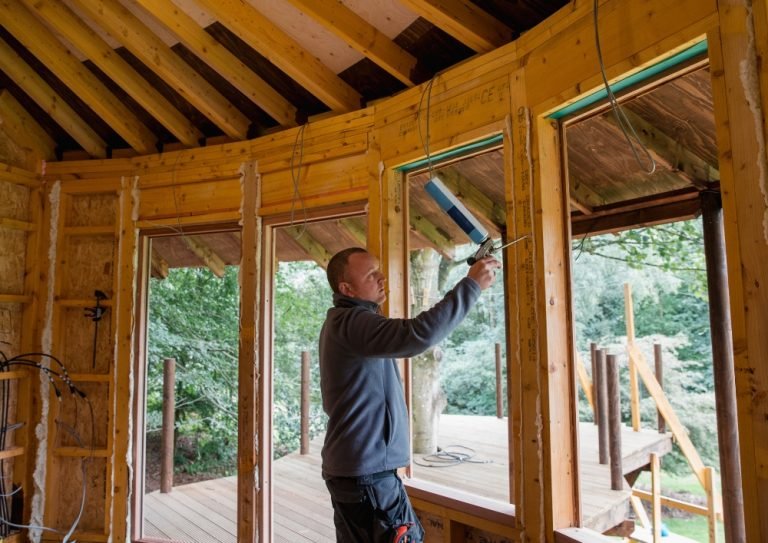 Building A DIY Treehouse A Fun Project For 2024   DIY Treehouse 2 768x543 