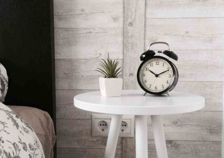 Bedroom Makeover on a Budget