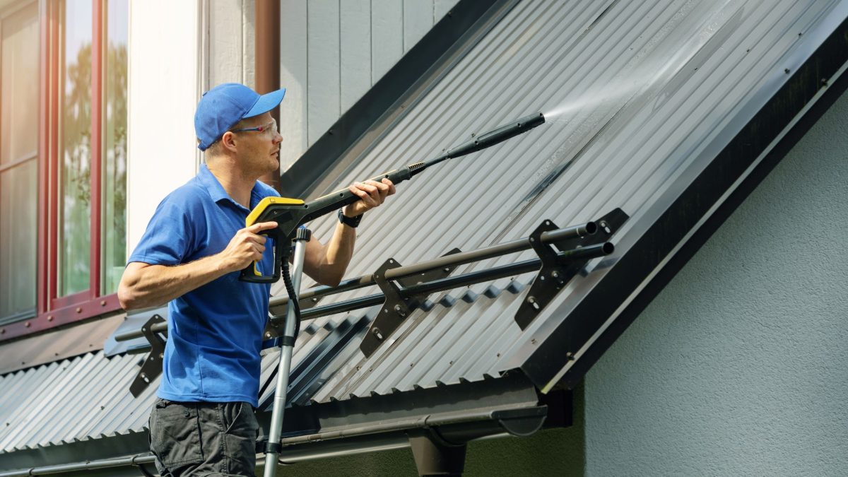 An image of a power washer.