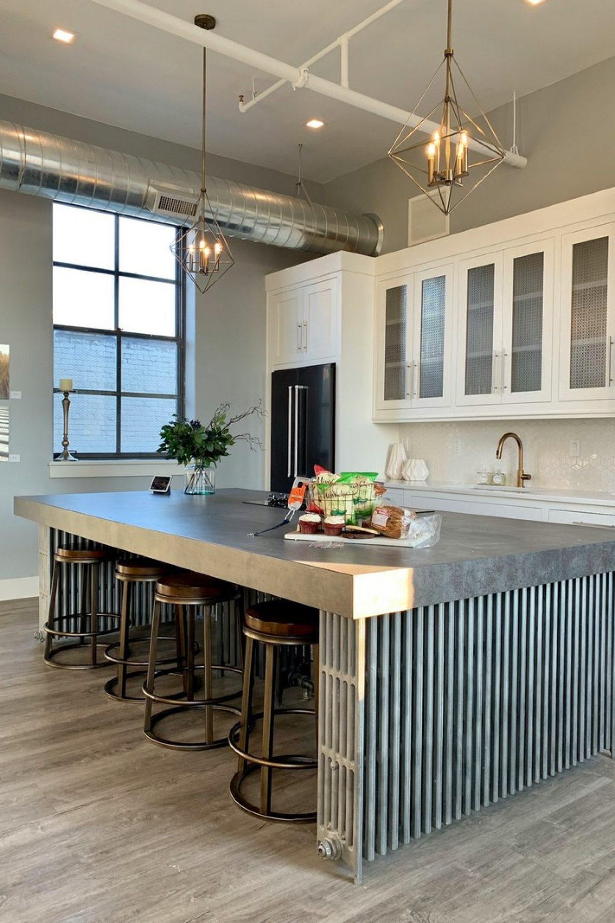 Granite benchtops are perfect for more dynamic settings