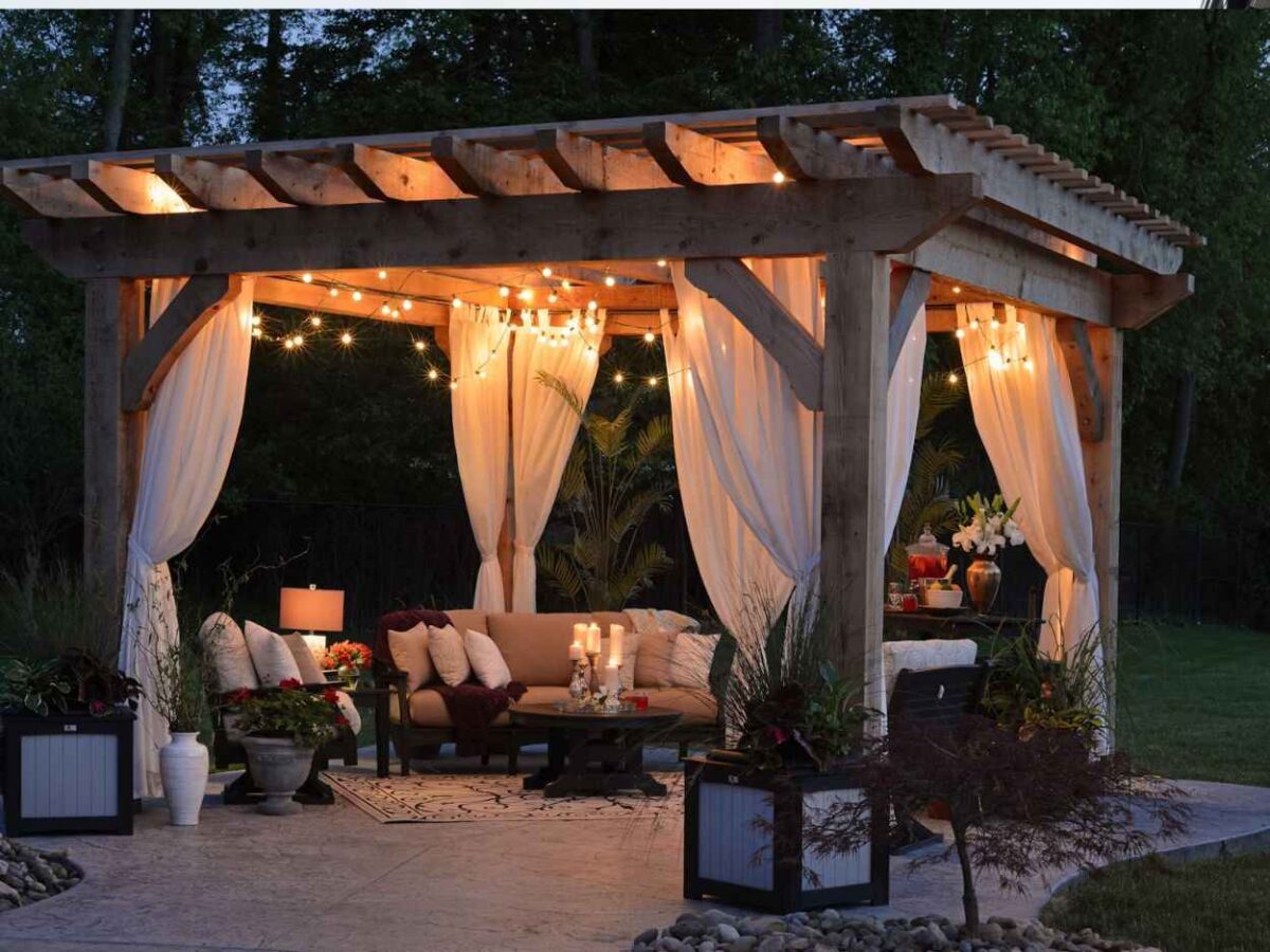 How to Design a Family-Friendly Backyard