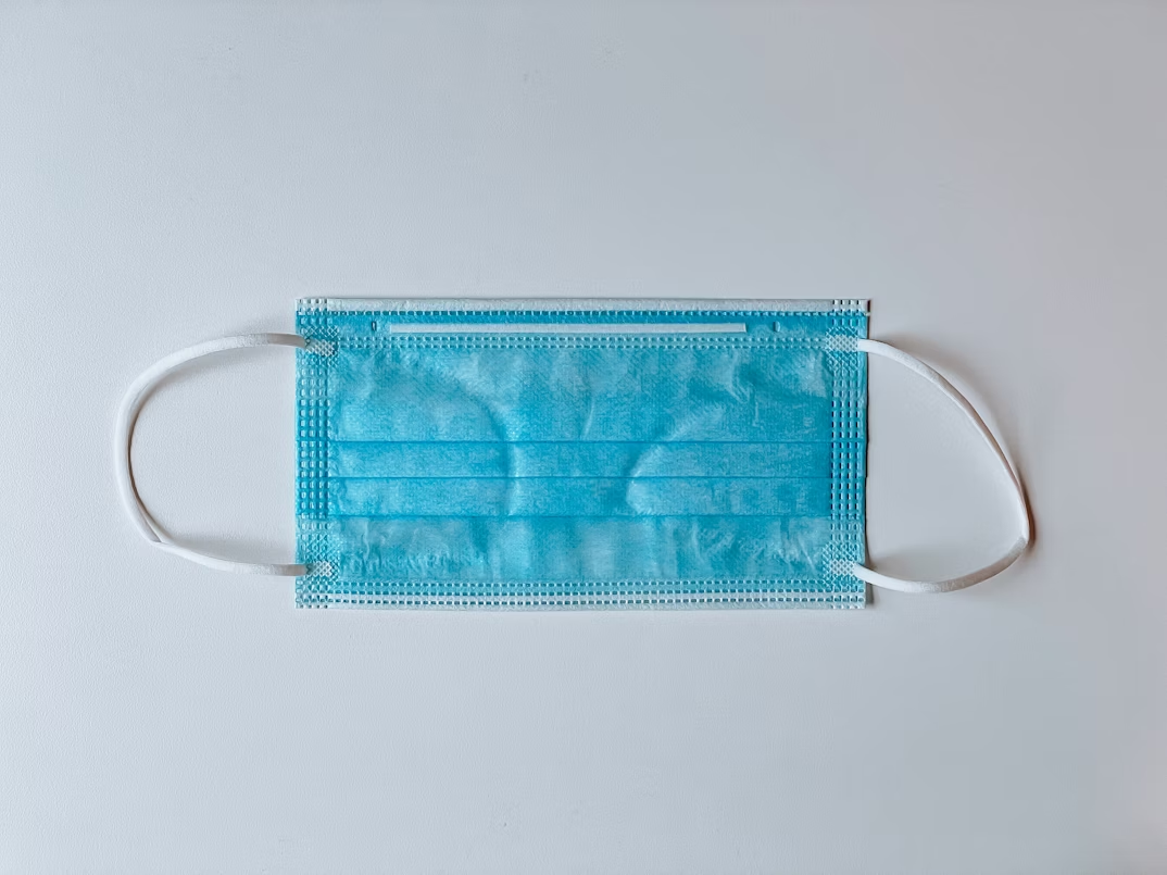 An image of a face mask.